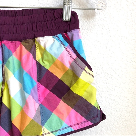 Lululemon Plaid Shake and Break Rare - Picture 2 of 7